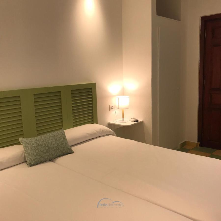 Leon Dormido Rooms & Apartments Polop Exterior foto