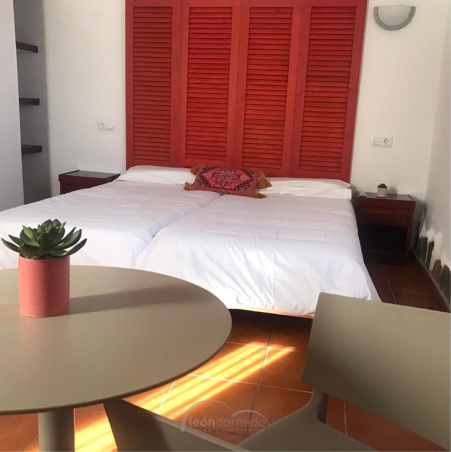 Leon Dormido Rooms & Apartments Polop Exterior foto