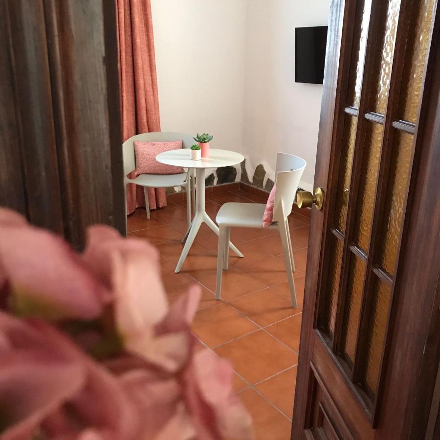 Leon Dormido Rooms & Apartments Polop Exterior foto