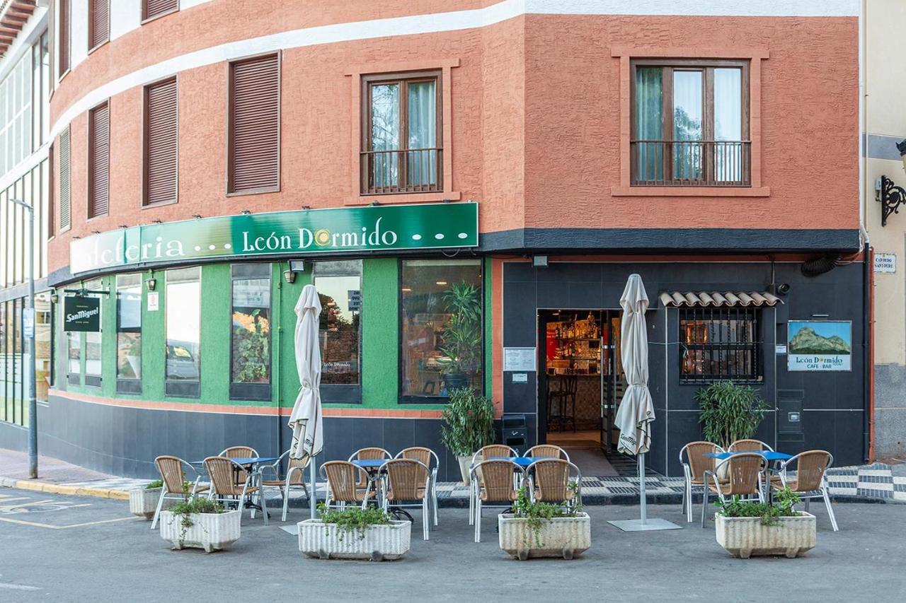 Leon Dormido Rooms & Apartments Polop Exterior foto