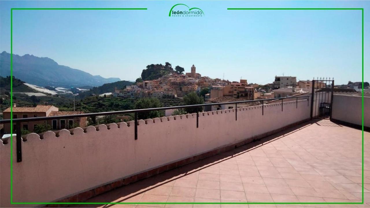 Leon Dormido Rooms & Apartments Polop Exterior foto