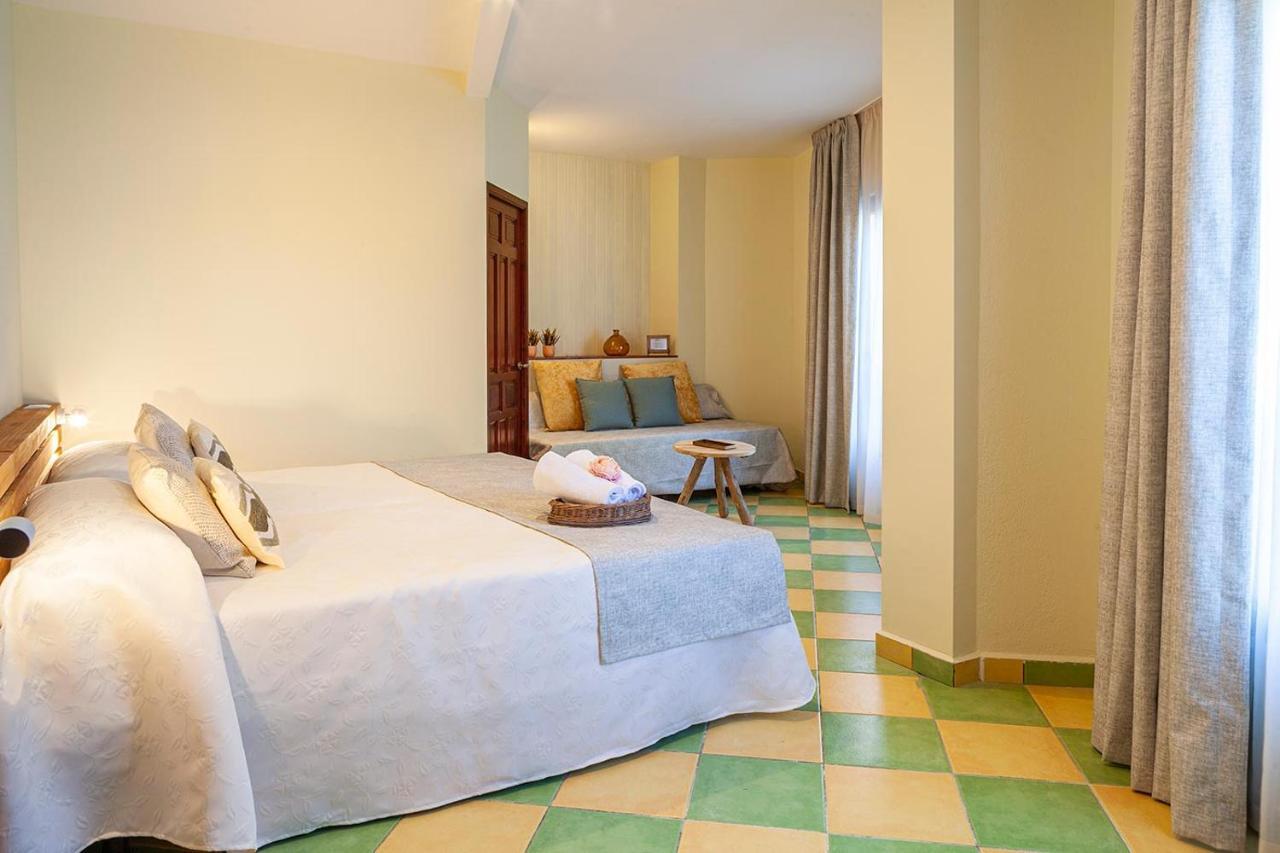 Leon Dormido Rooms & Apartments Polop Exterior foto